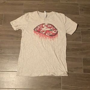Chiefs Lip Tee